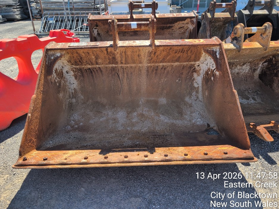 EXCAVATOR BUCKET (Site ID: 95.09)