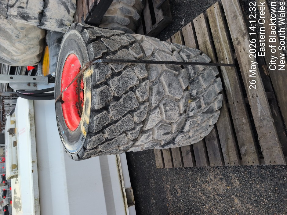 <p>4 x SKID STEER WHEELS & TYRES (Site ID: 220)</p>