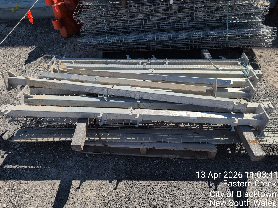 <p>FENCE POSTS (Site ID: 118)</p>