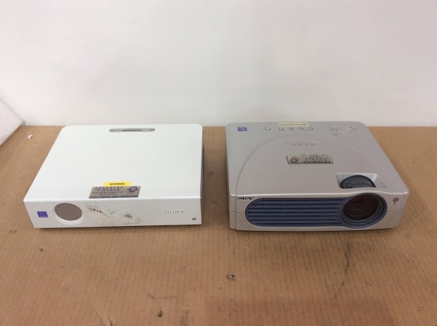 Sony VPL-CX6&VPL-CX10 LCD DATA Projector (Lot of 2)