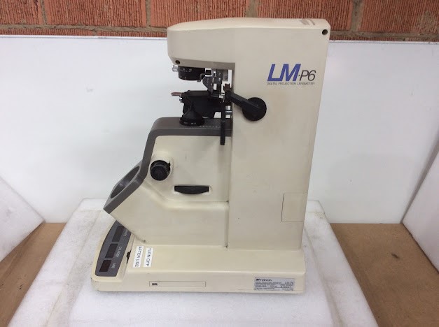 Topcon LM-P6 Digital Projection Lensmeter