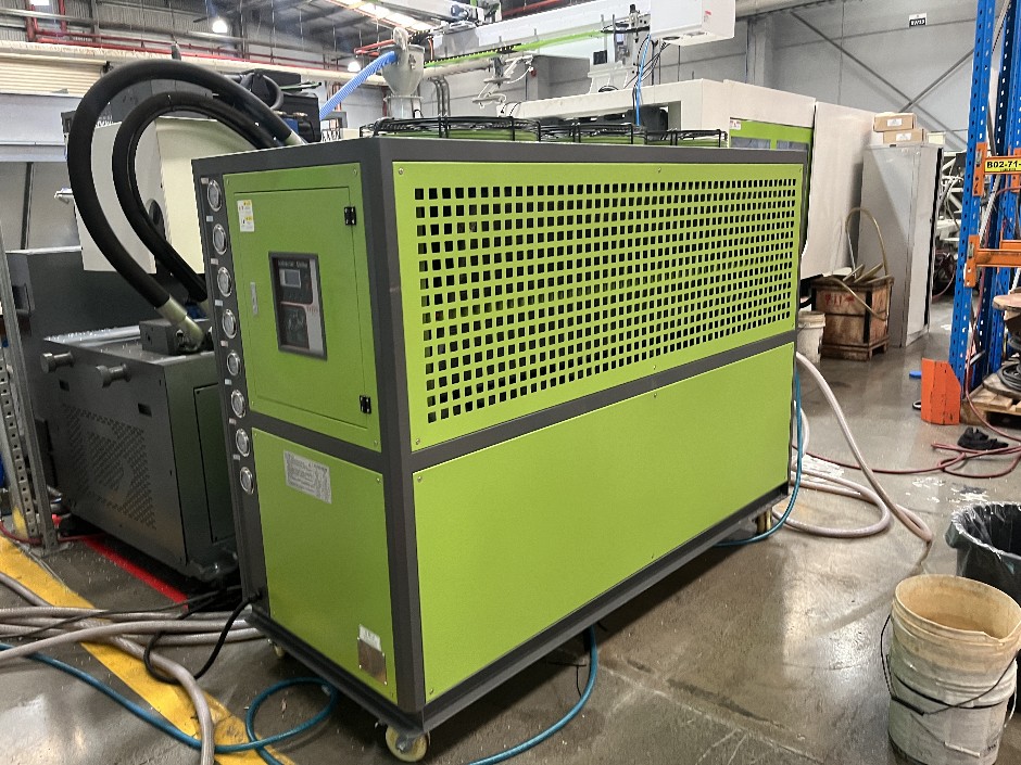 <p>Industrial Chiller DKM</p>