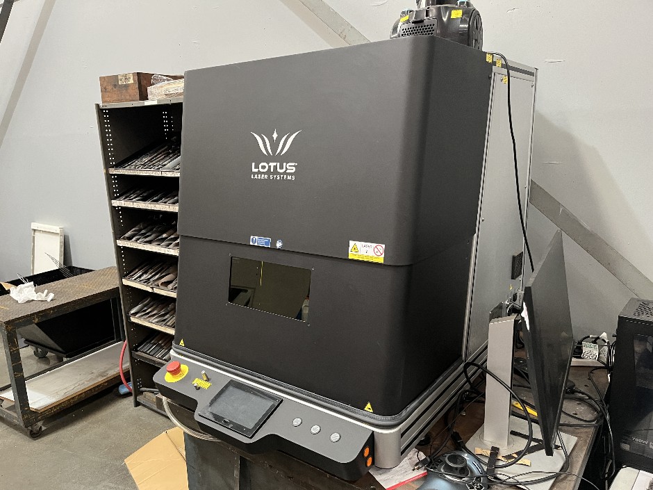 <p>Ytterbium Pulsed Laser</p>