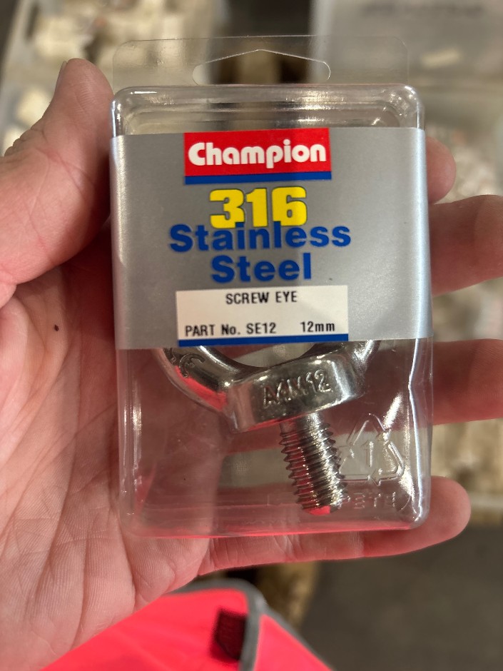 <p>Quantity Of Champion Screw Eyes, x2 Tubs</p>
