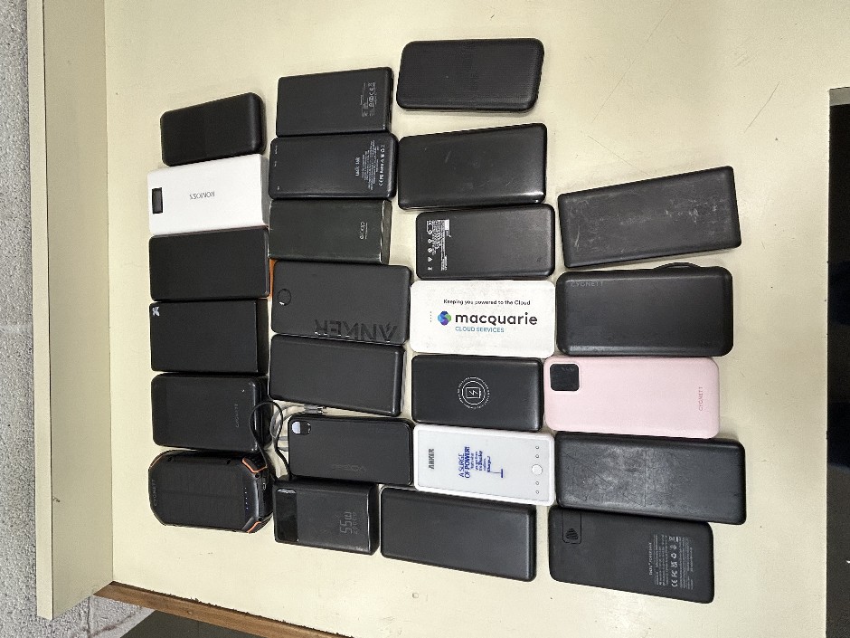 25 x Assorted Powerbanks