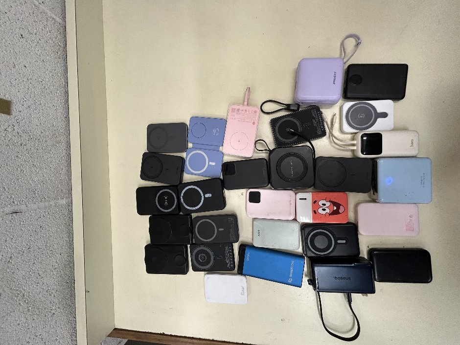 28 x Assorted Powerbanks