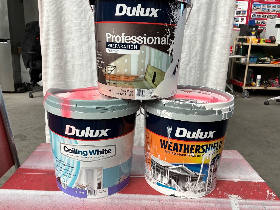 3 x Tubs 15lt Assorted Paint