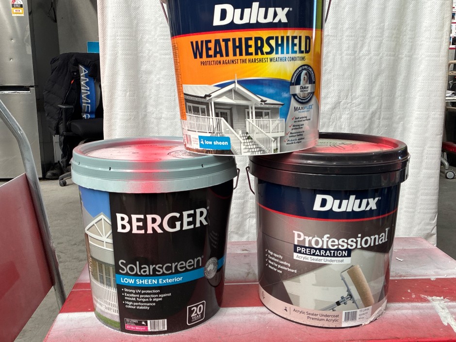 3 x Tubs 15lt Assorted Paint