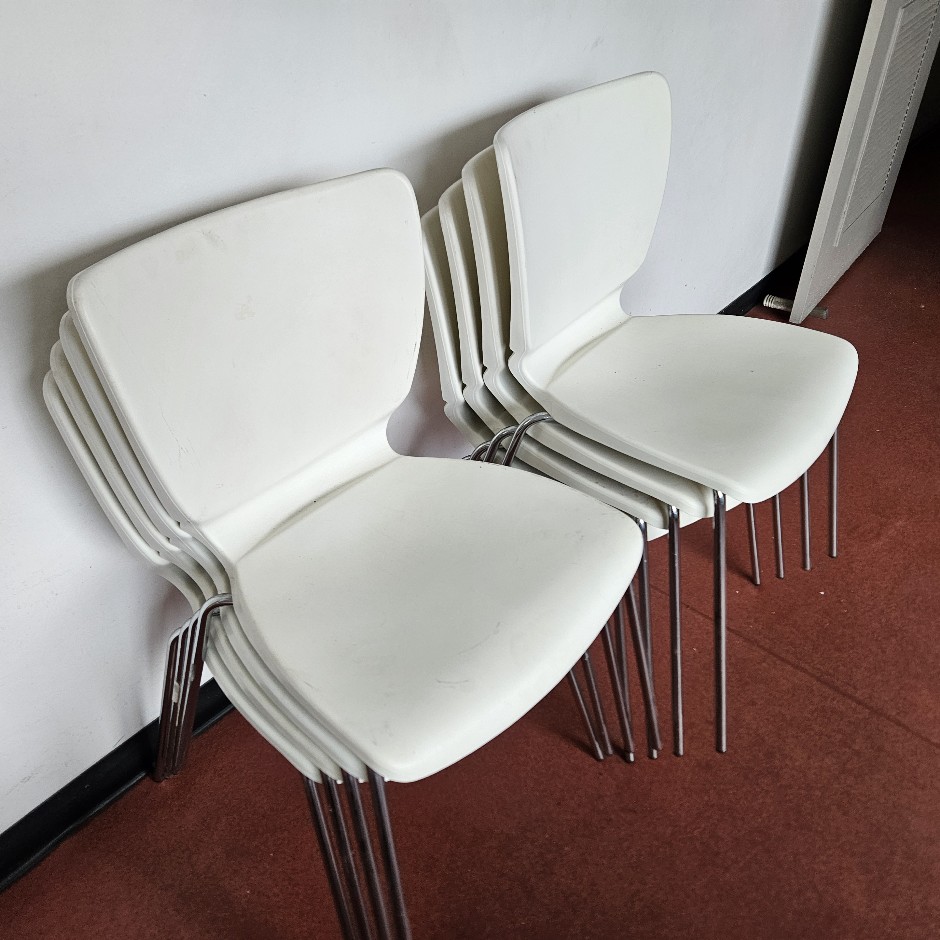 Plastic Chairs White with Steel Frame
