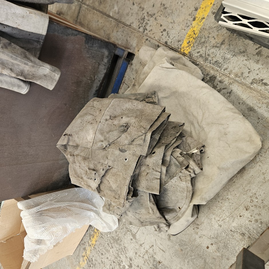 <p>Welding Blanket x 3</p>