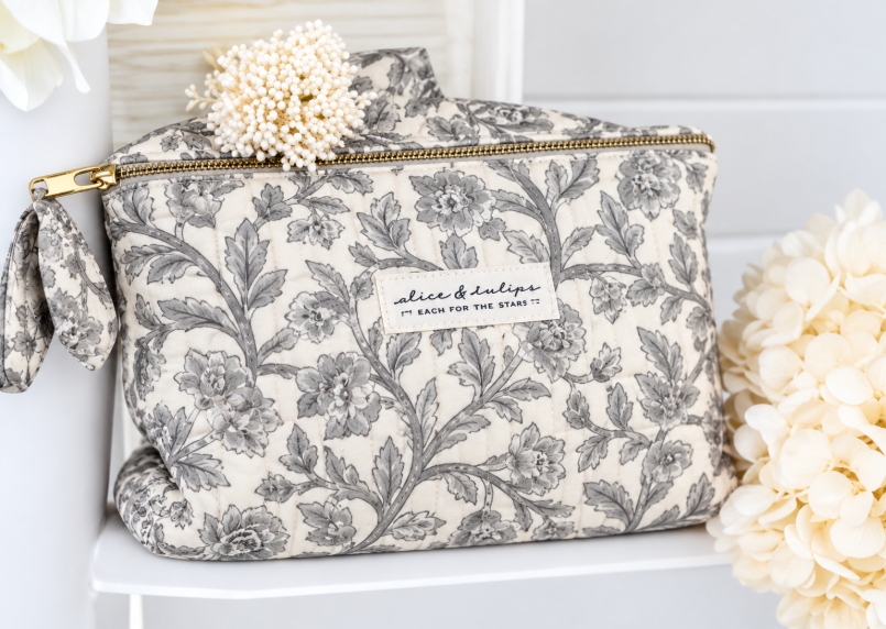 Miss Sundara Makeup Bag 24x17CM