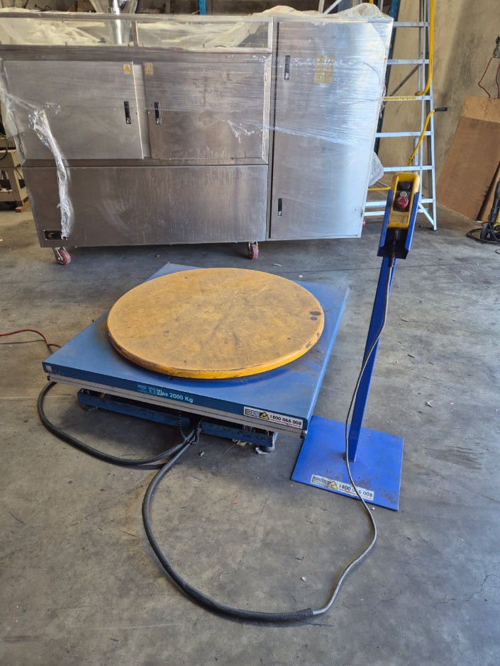 Optimum Handling Solutions Pallet Lifter