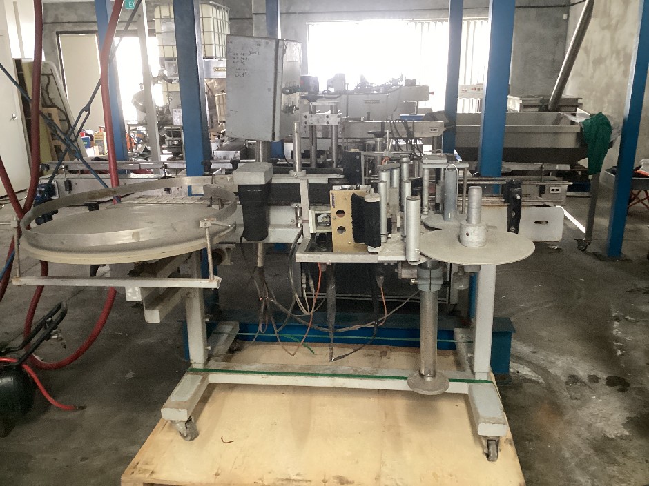 Tronics Labeller Machine with Rotary Table