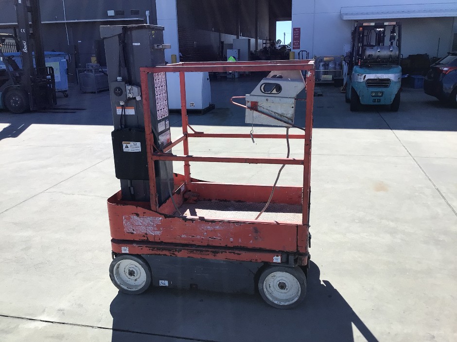 2016 Skyjack SJ16 Man Lift