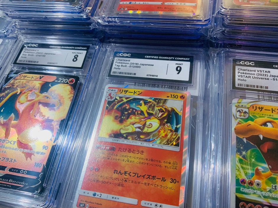 <p>Lot of 4000 or more Pokémon cards/memorabilia packs etc.</p>
