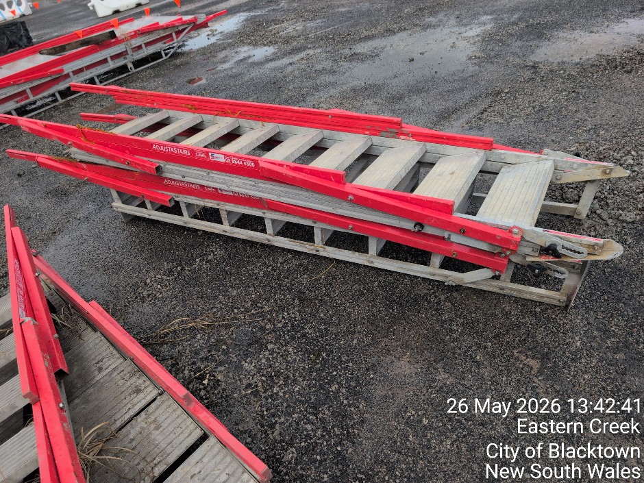 2 x ADJUSTASTAIRS (Site ID: 197)