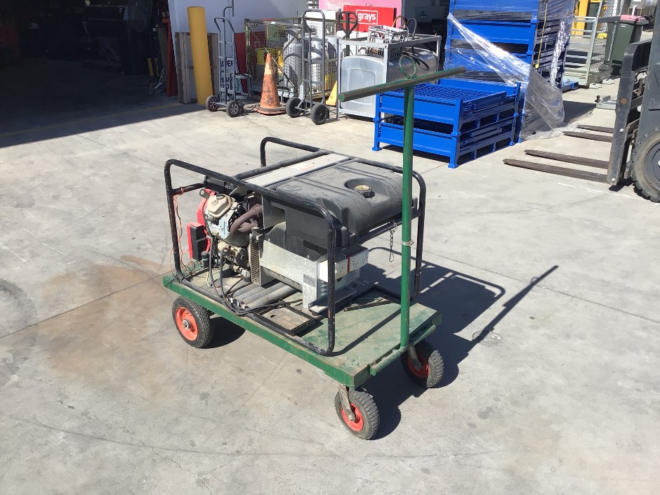 <p>Portable Honda 200GX Generator</p>