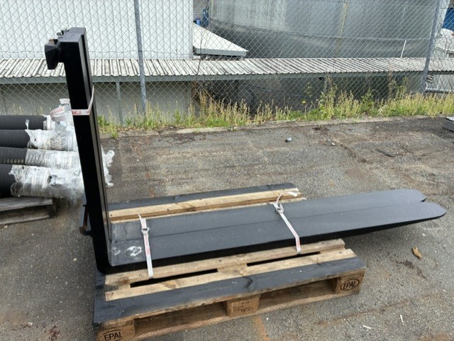 Forklift Tynes - 2.4m x 0.6m - Burleigh Heads