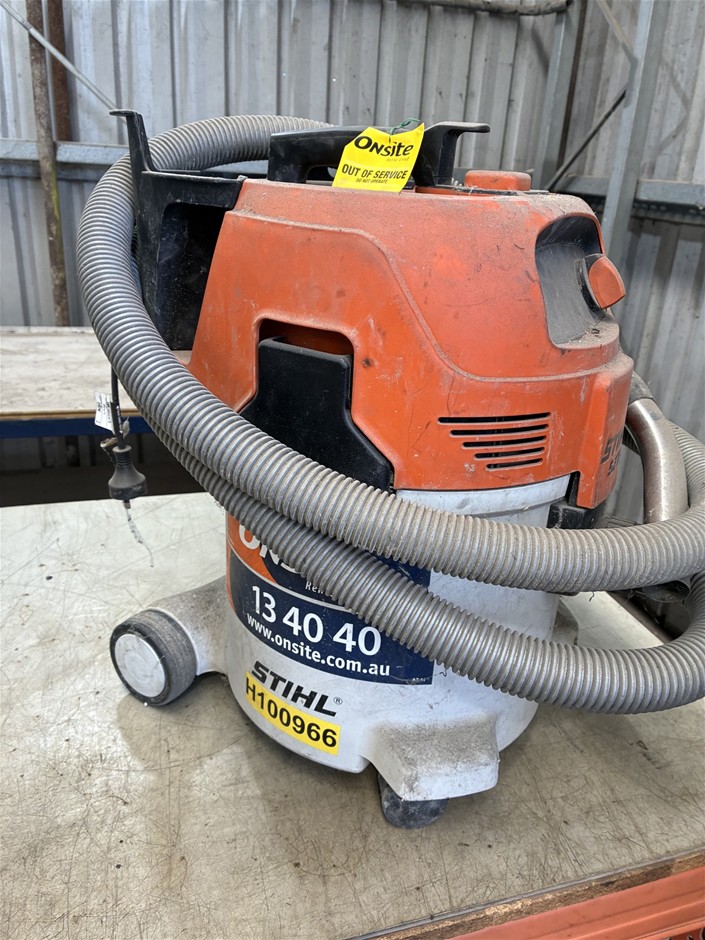 STIHL SE122 Wet/Dry Vacuum - 40L - 1,800W - Burleigh Heads