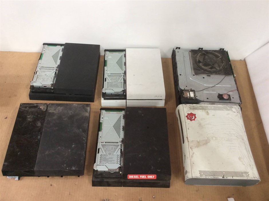 Sony PlayStation 4 & Microsoft Xbox 360 Game Consoles (Lot of 6)
