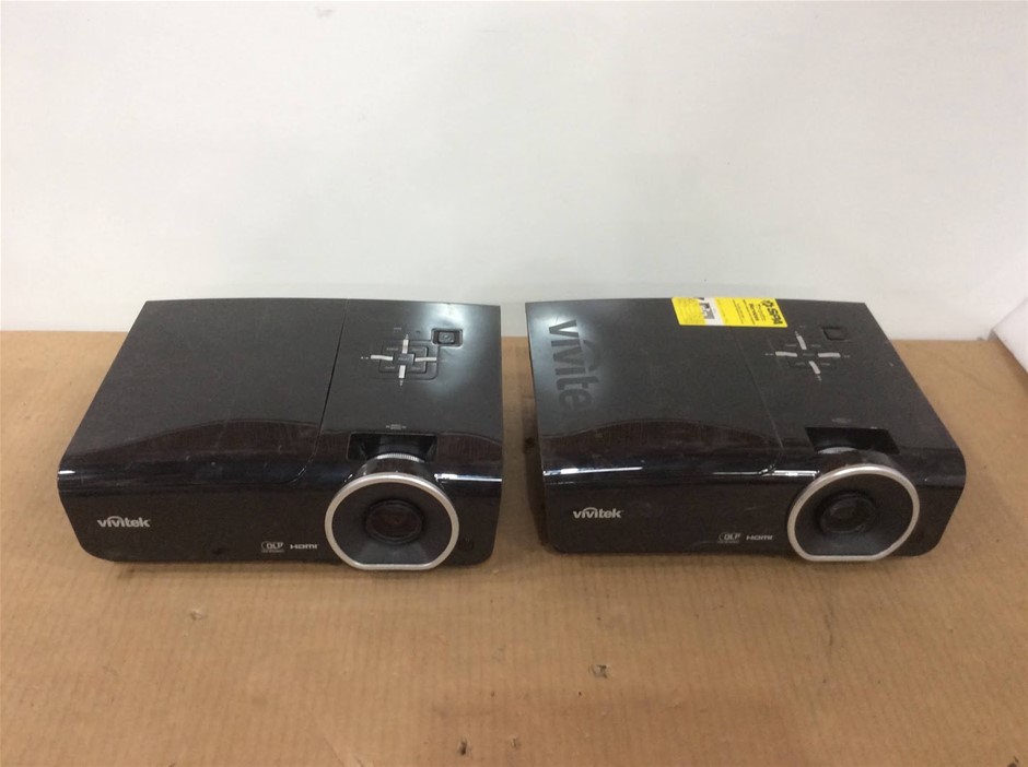 Vivitek D952HD DLP Projector