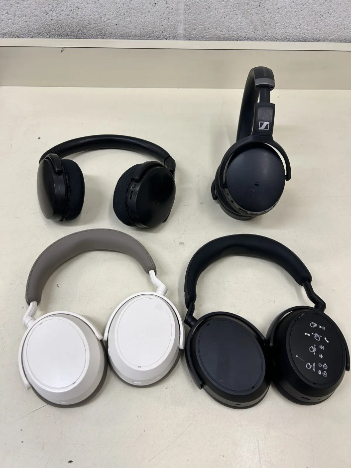 4 x Assorted SENNHEISER Wireless Headphones