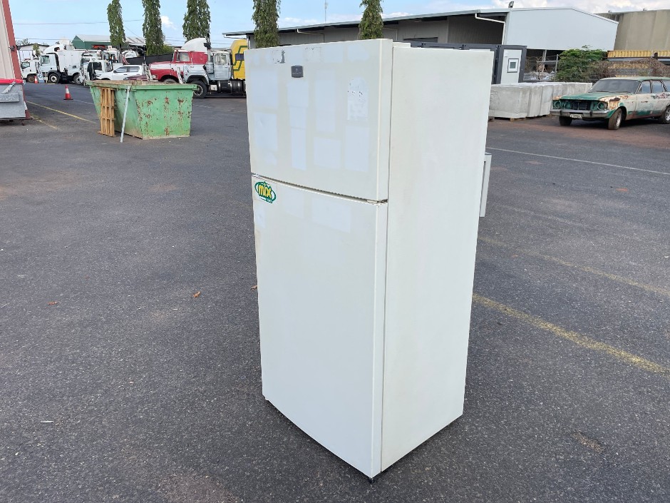 Kelvinator Top Mount Refrigerator Fridge Freezer