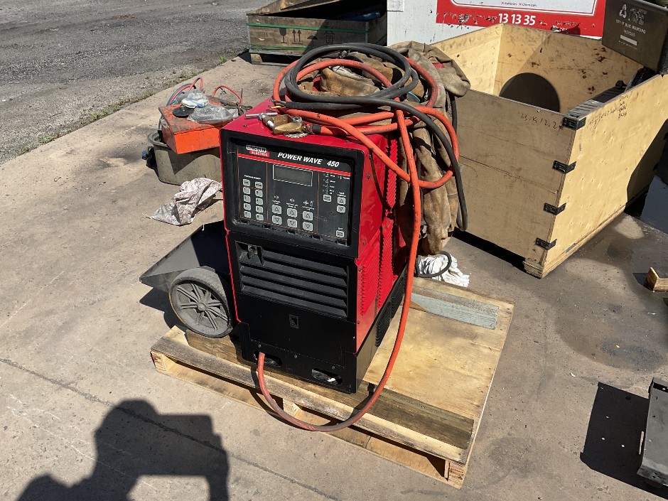 Lincoln Electric Power Wave 450 Welder