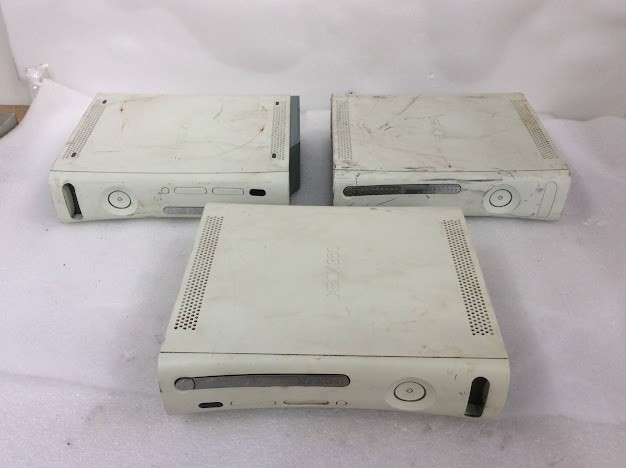Microsoft Xbox 360 Mixed Model Console (Lot of 3)