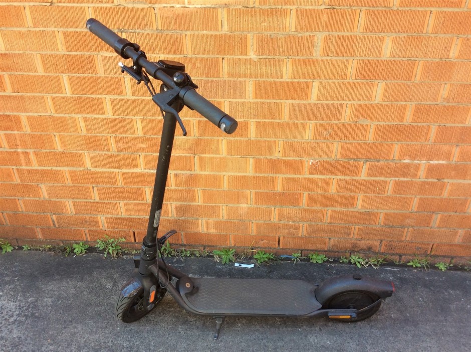 Ninebot F2 KickScooter Electric Scooter