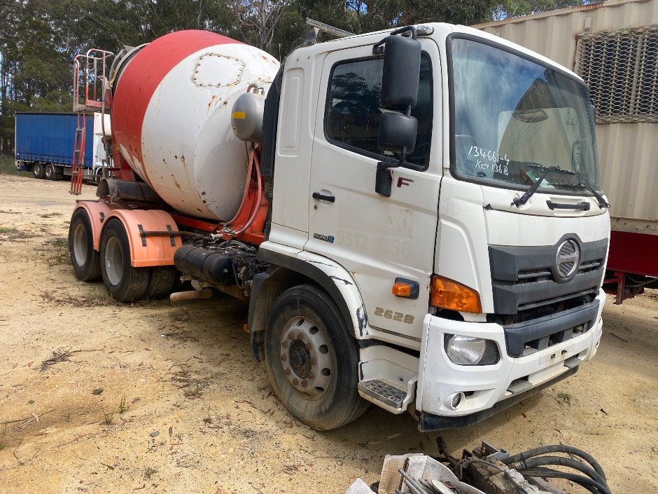 2018 Hino FM 6x4 Concrete Agitator Truck