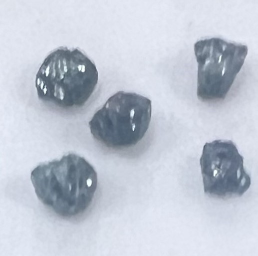 0.48 carat 5 rought blue diamon in box-HPHT