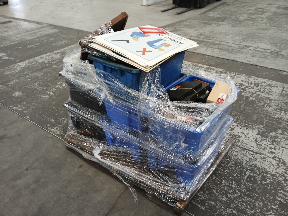 Mixed Pallet Of Tools