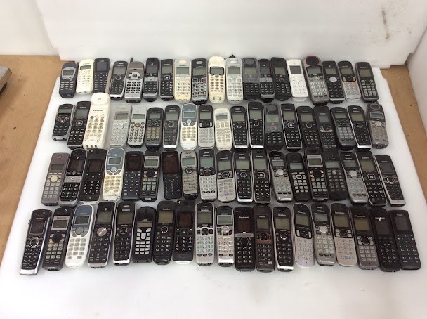 Uniden/Panasonic DECT Cordless Phone Handsets – Lot of 76