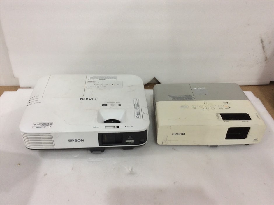 Epson EB-2265U Projector + Epson EMP-822 Projector