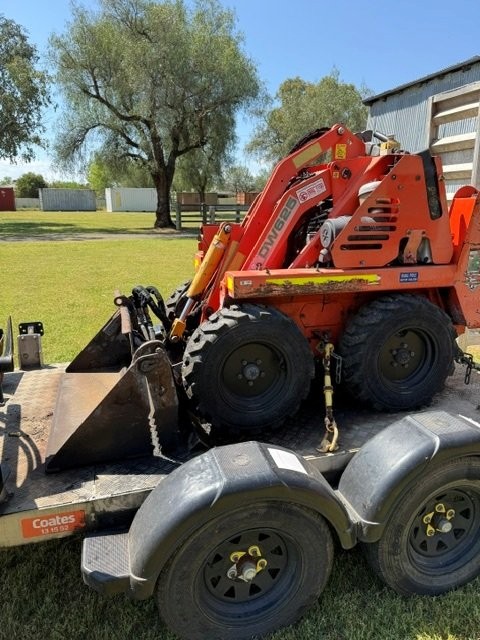 Mini Loader Kanga DW625 Trailer and attachments package **Tamworth**
