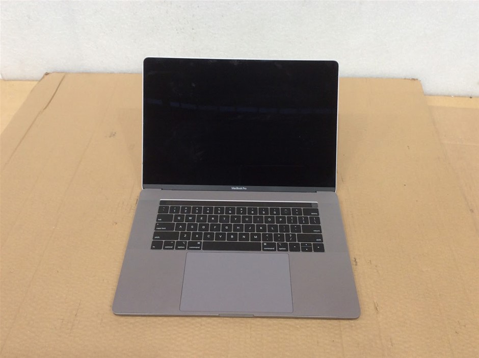 APPLE MacBook Pro(A1990)(EMC 3215) Laptop I7-8850H 16GBRAM 512GBSSD