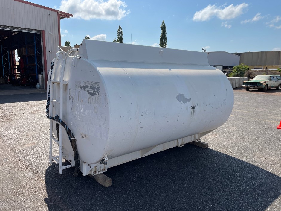 Large Cartage Tank on Frame