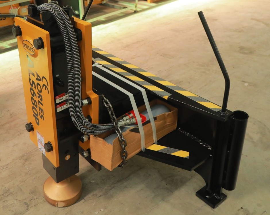 Unused LYALS ALS680 Skid Steer Hydraulic Breaker