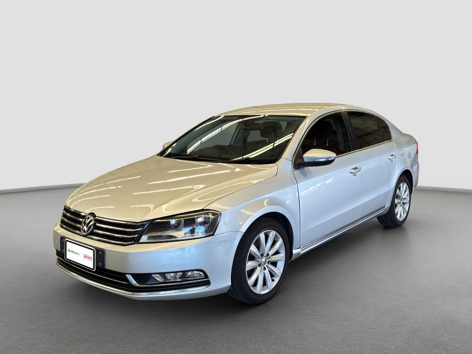 2010 Volkswagen Passat  Petrol
