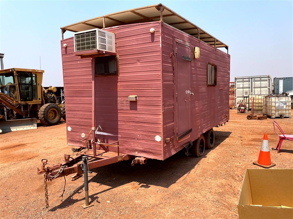1988 Jakab Industries Bullet Caravan - Maroon