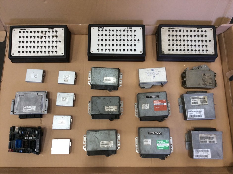 Bosch Motronic ECU, Bosch Jetronic Diagnostic Module (Lot of 19)
