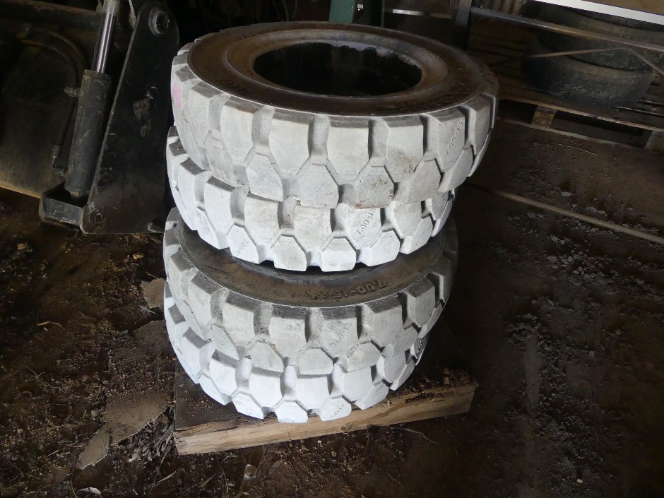 GS Solid Performance series Plant Tyres (Qty 4)