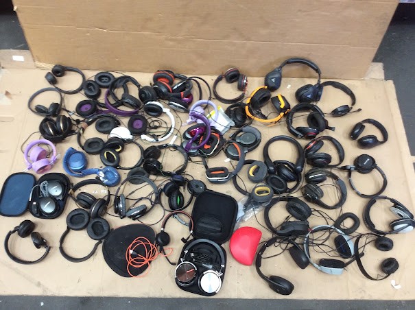 Mixed Brand and Model Headphones