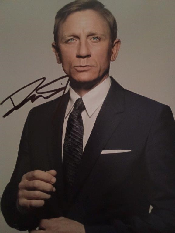 DANIEL CRAIG SIGNED 'JAMES BOND'