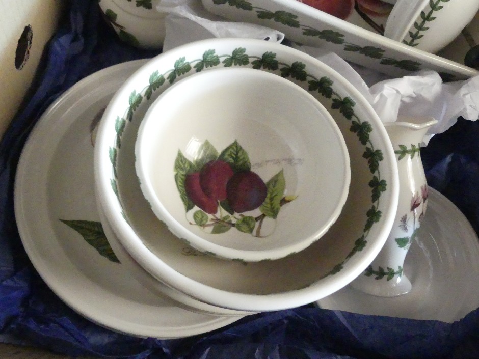 Antique & Vintage Ceramics And Collectables
