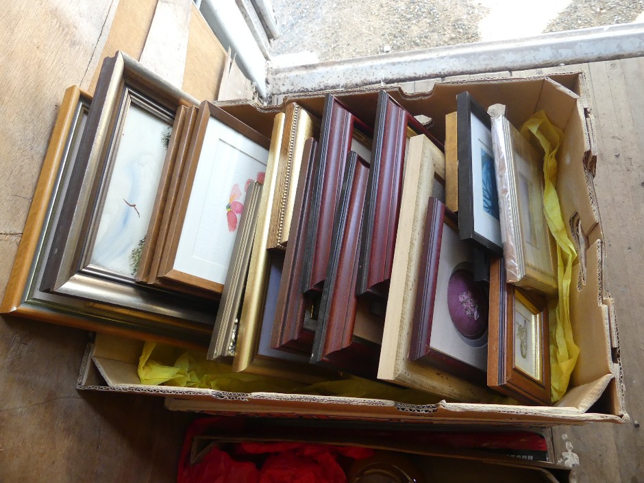 Antique & Vintage Ceramics And Collectables