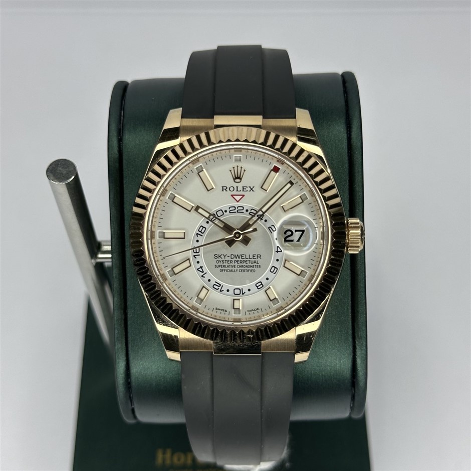 Rolex Sky-Dweller Rose Gold on Oyster Flex 2022 Ref: 326235