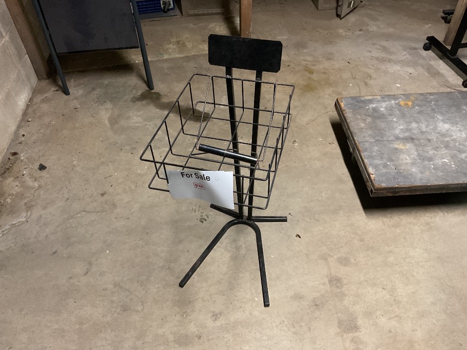 Metal Wire Basket Display Stand