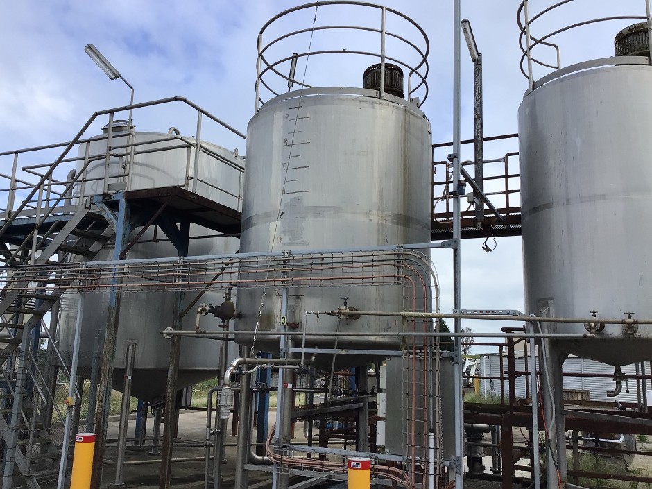 Stainless Steel Conical Bottom Process Tank with Steam Coils Fitted